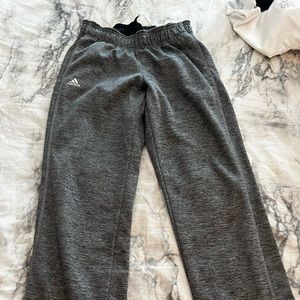 Women, gray sweats